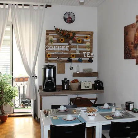 Empire 1970 * Trieste