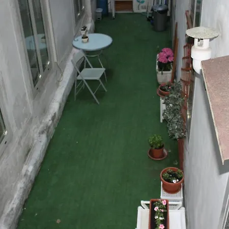 Empire 1970 B&B 트리에스테