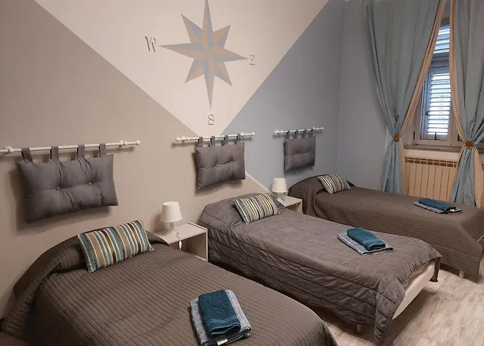 Bed & Breakfast Empire 1970