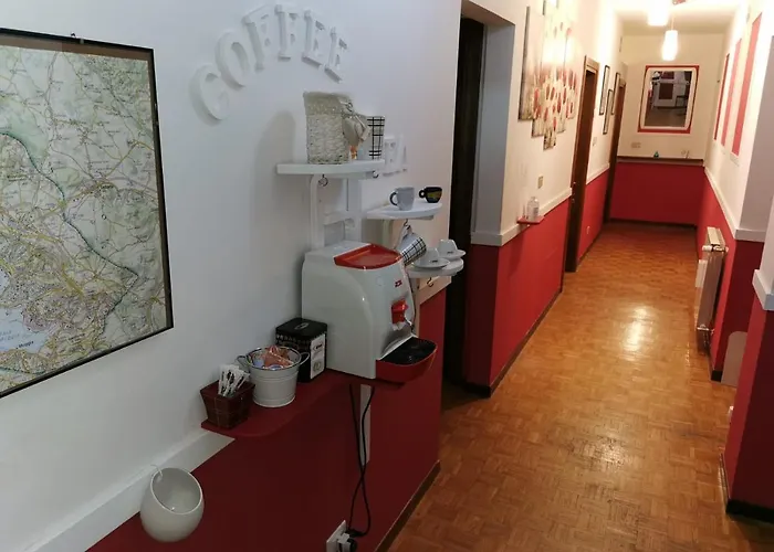 Bed & Breakfast Empire 1970 *